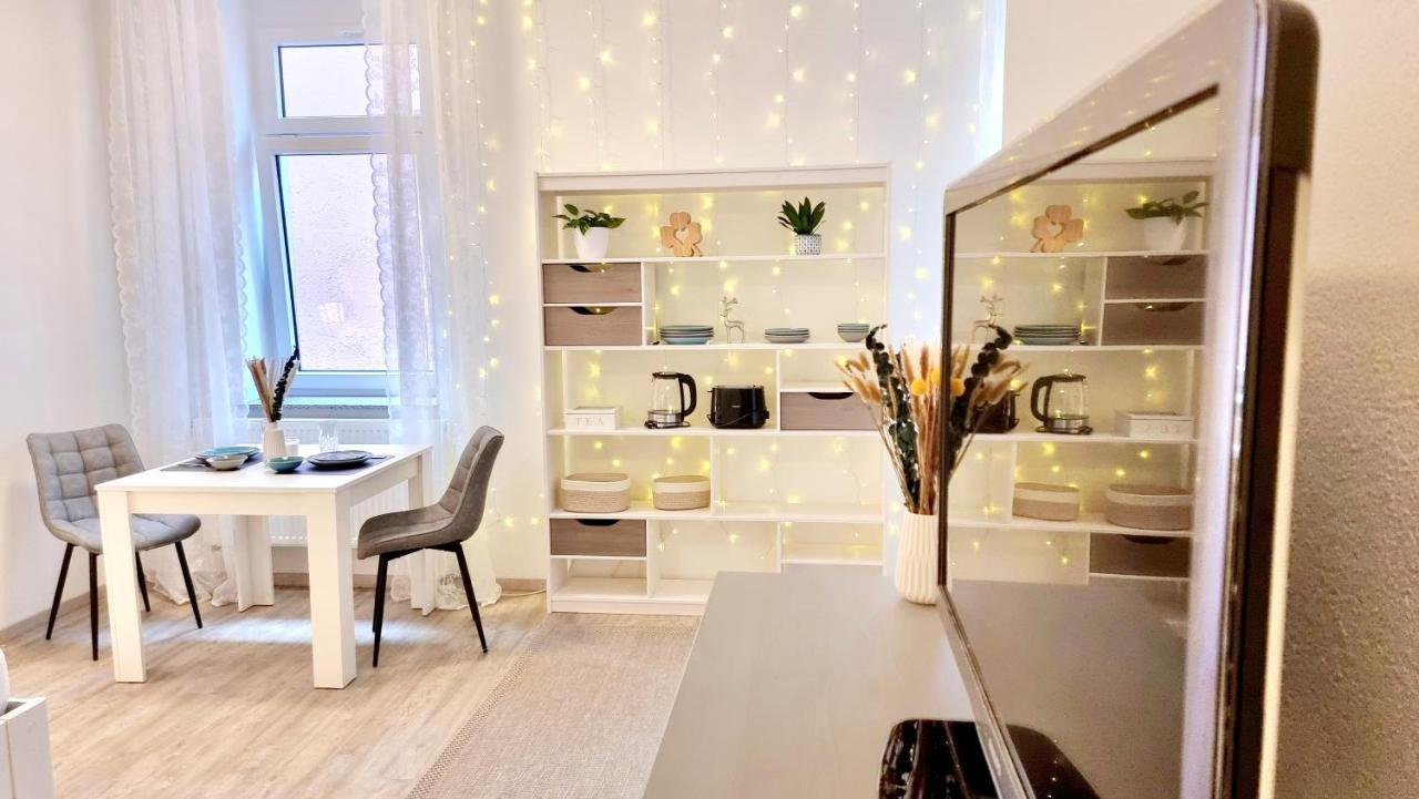 Stadtgarten-Studios - Im Zentrum Mit Parkplatz Weingarten  Ngoại thất bức ảnh